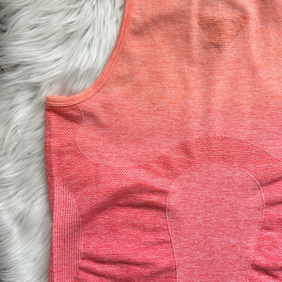 ✨NWT | GYMSHARK | Ombré Seamless Vest | Size L - Picture 9 of 11